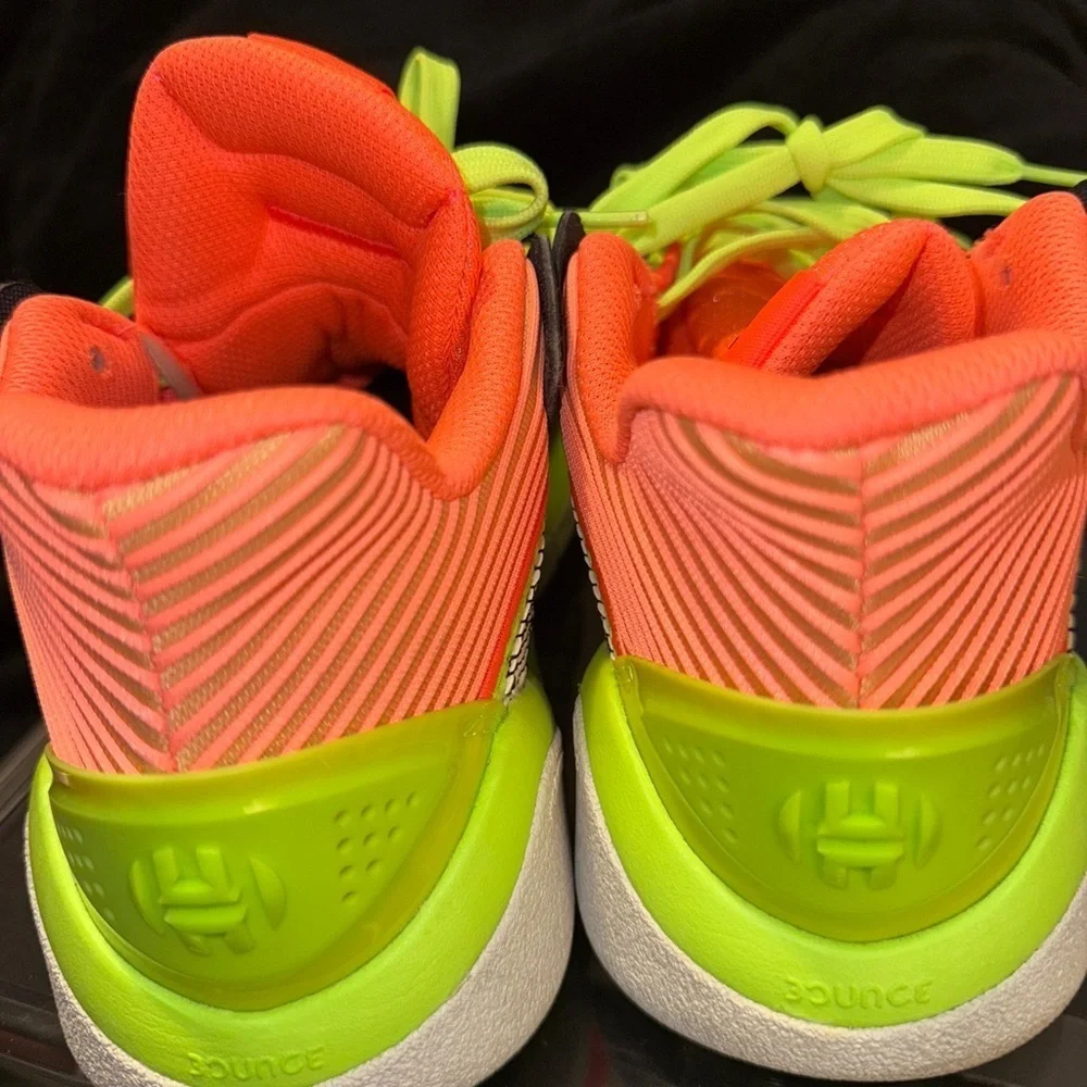 adidas Sneakers Harden Stepback Basketball Sz7 unisex